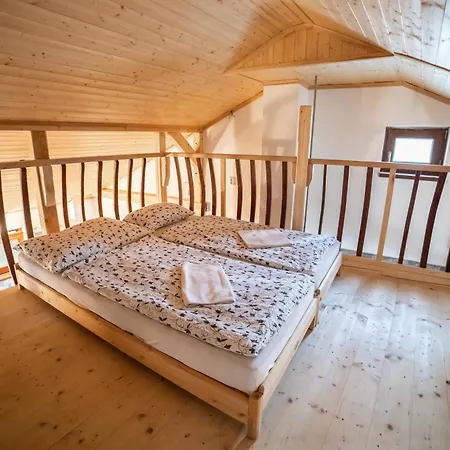 Vinný Sklep Kovárna - Nad Presovnou Apartmán Rohatec